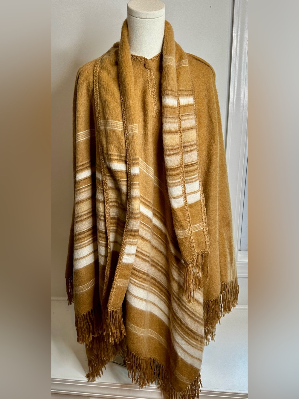 Vintage Alpaca Camargo Peru Poncho Cape + Scarf